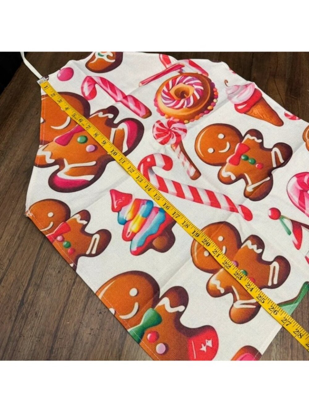 Gingerbread Apron - Picture 7 of 8